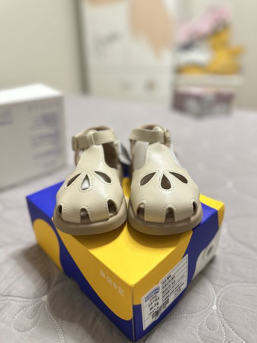 Продам детские сандали