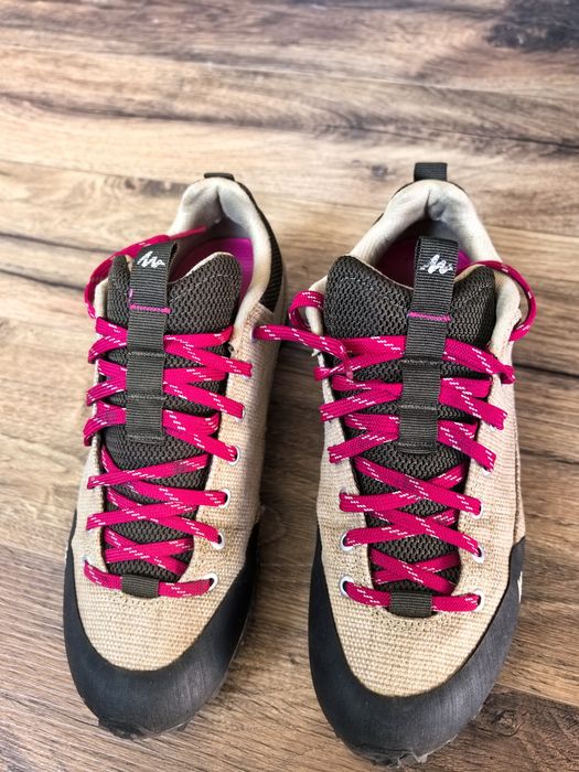 Quechua оригинални, почти нови обувки 38