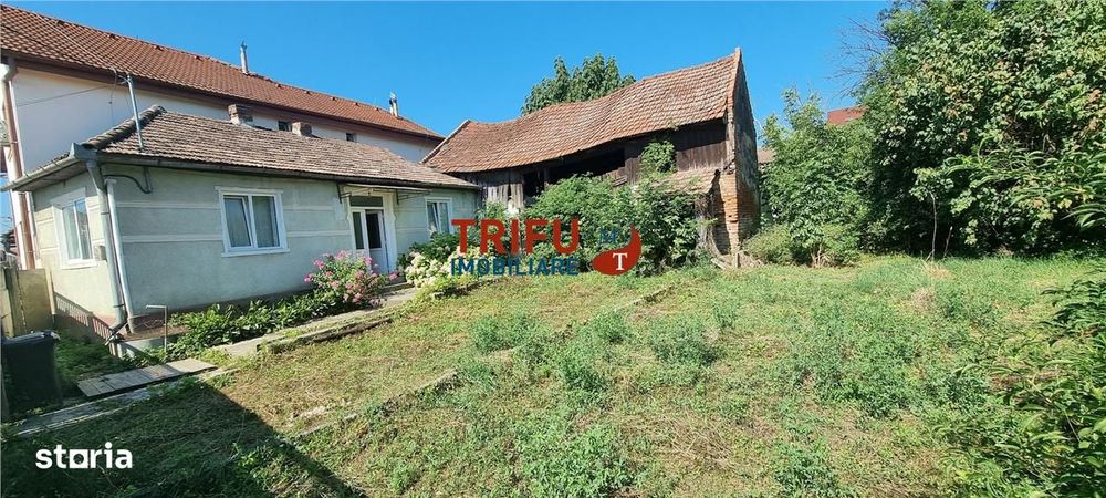 Casa de vanzare zona Centru, 1426 mp teren