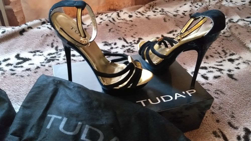 Босоножки вечерние