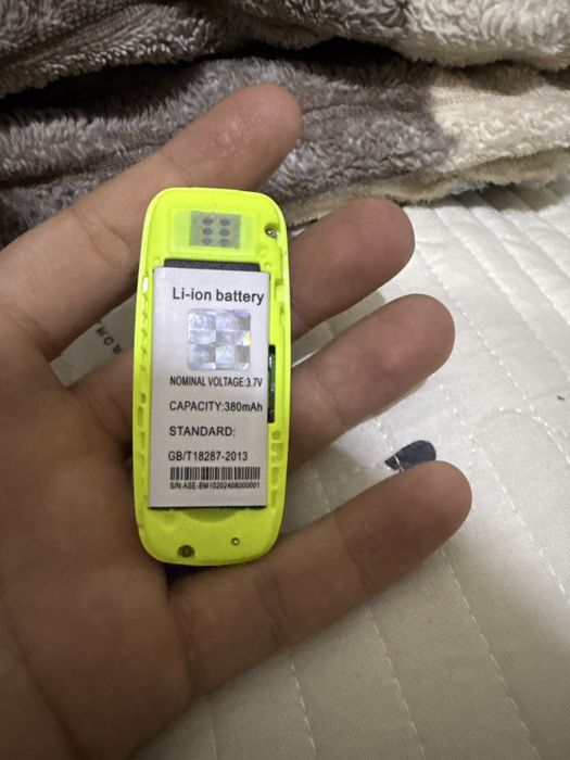 Маленький телефон прастой