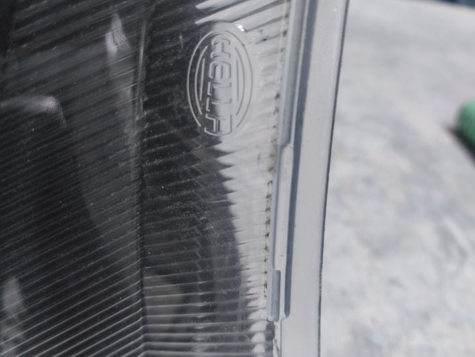 Стекла на фары Ауди