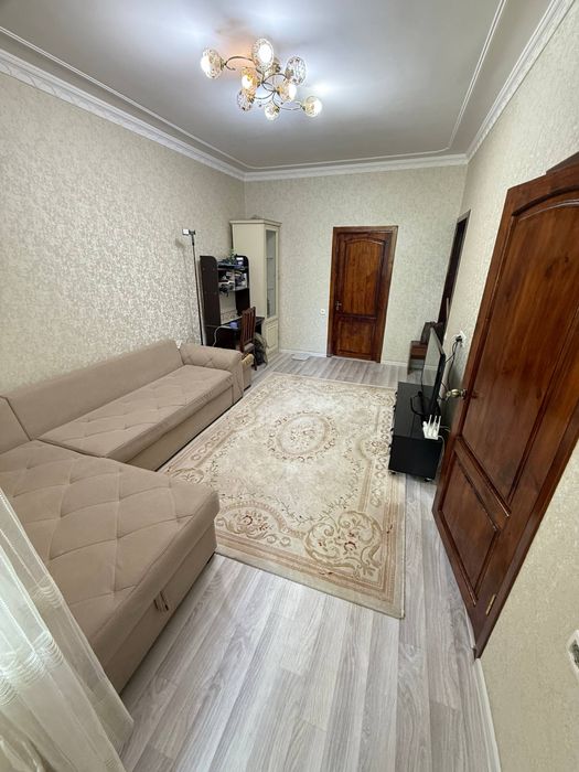 Срочно продается 2/4/4 50м2 фархадский рынок