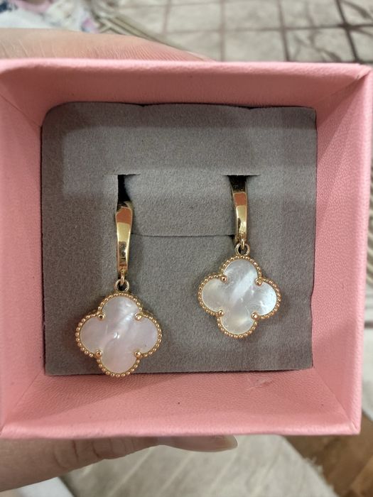 Серьги Van Cleef, вес 3 грамма, для подростка. 585 проба италя
