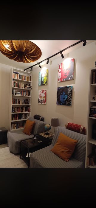 Închiriez casă zona centru-curte proprie