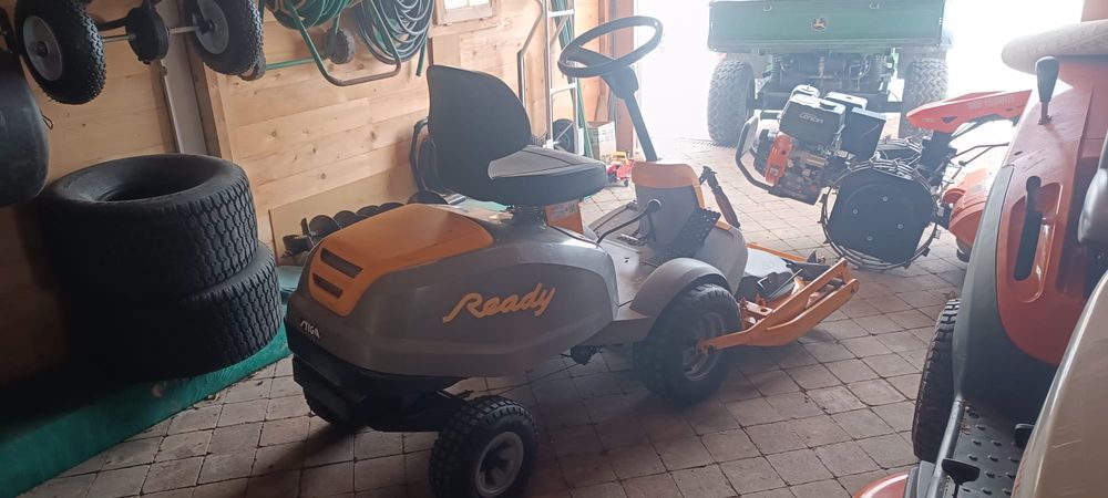 STIGA READY  (tractoras de tuns iarba)