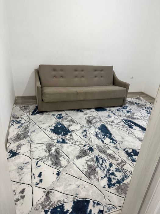 Сергели 10-худуд янги хайот 2/6/16.  Срочно сотилади.