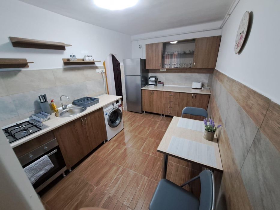 Inchiriez garsoniera