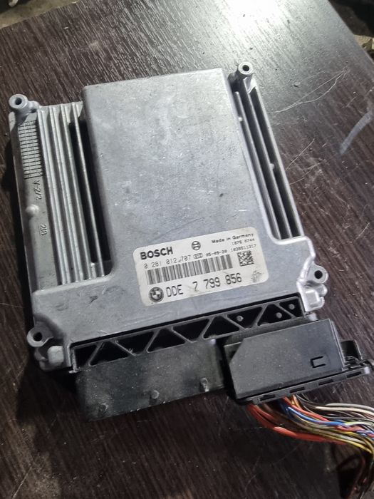 Ecu 0281 012707 330D E 90- BMW