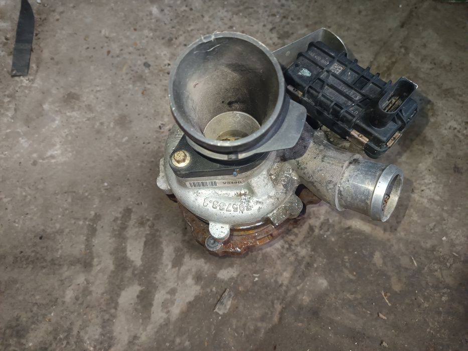 Alternator, electromotor și turbină de Ford