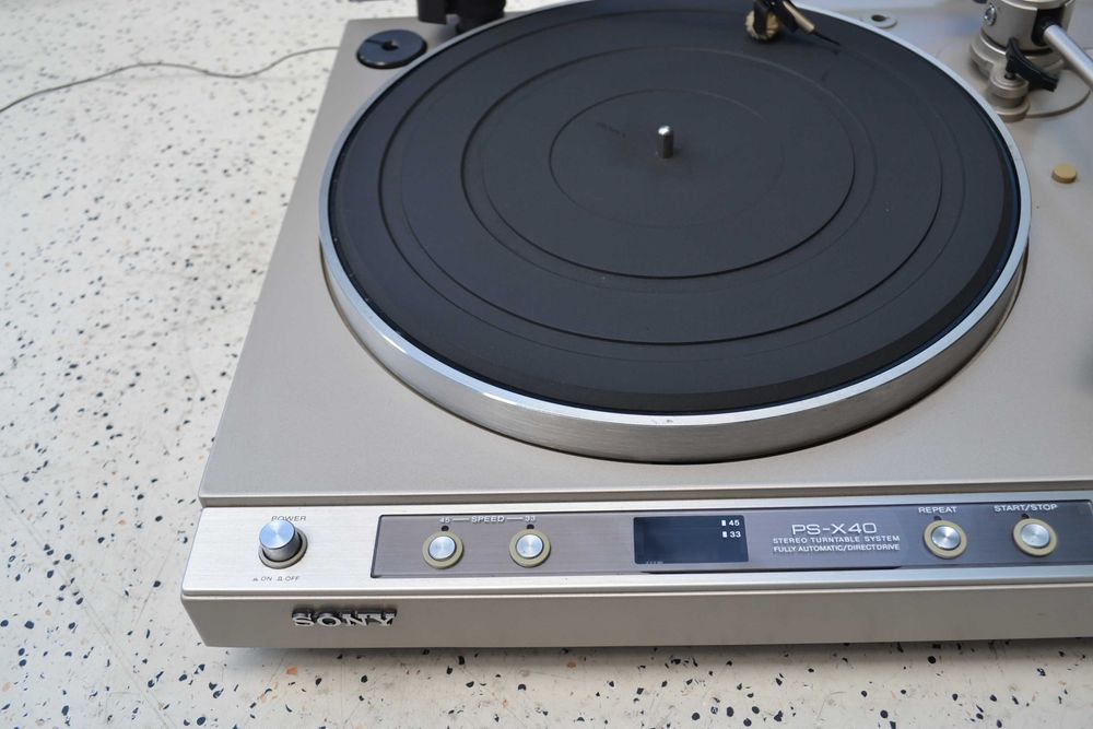 Pick up Sony PS-X 40