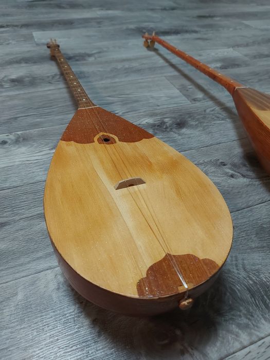 продам домбыры профессиональные