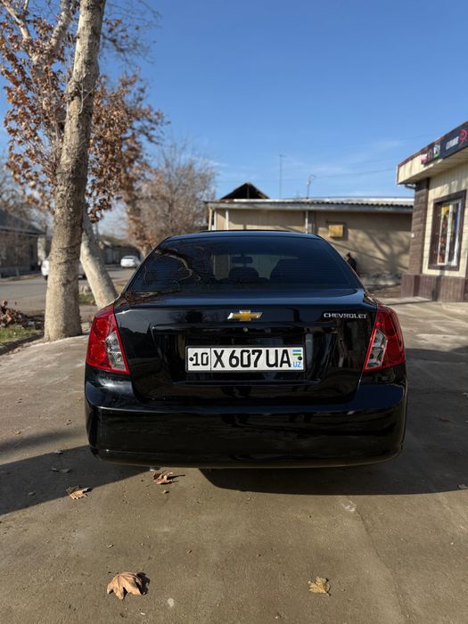 Gentra 2018 qora sotiladi