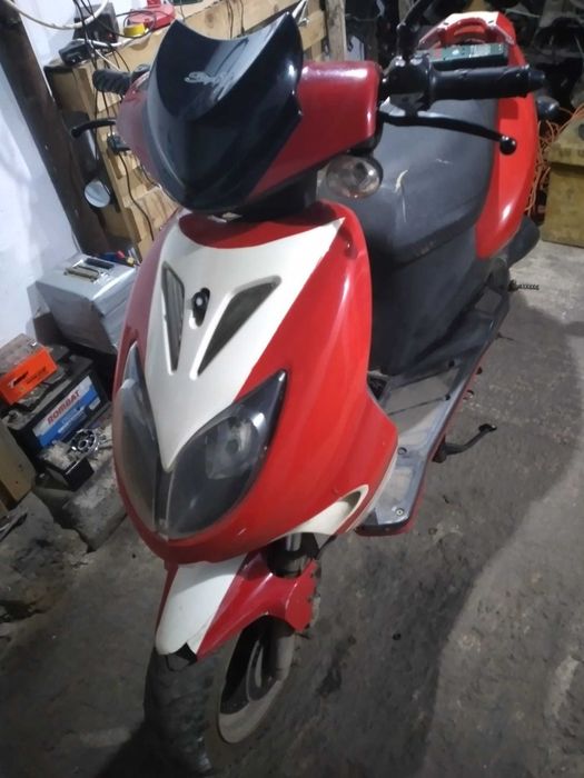 scuter  gy6  45kmh  stare buna !
