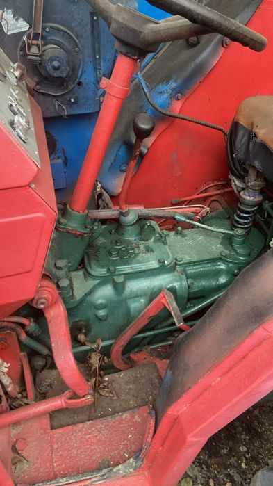 Vând tractor U445 Mat craiova din 1992