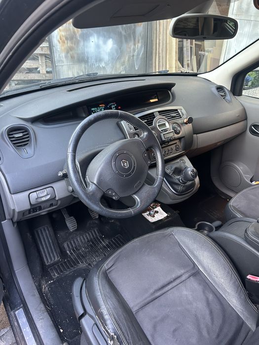 Vand/Dezmembrez Renault Scenic 2 -1,5 DCI -179000 km