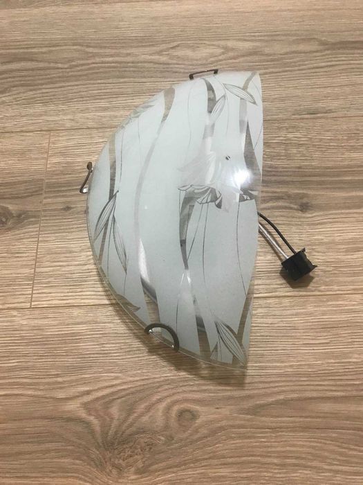 Осветитнелни тела за таван и стена