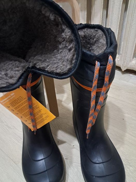 Новые зимние тёплые  сапоги