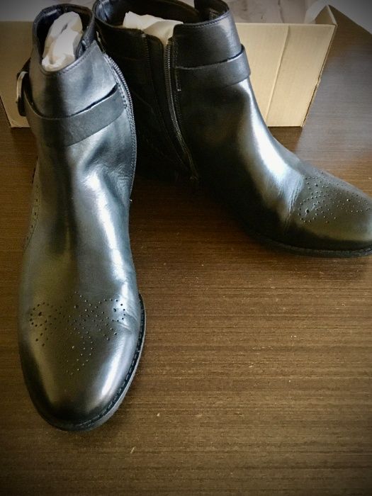 КОЖЕНИ ДАМСКИ БОТИ Clarks 38 номер