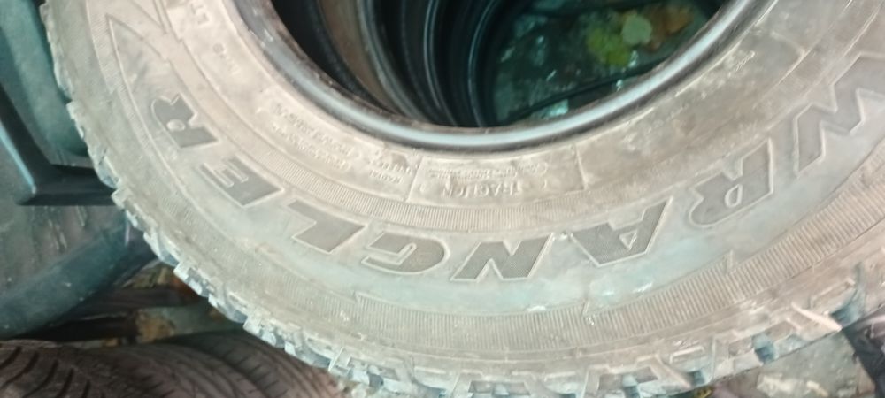 235/85/16 Goodyear