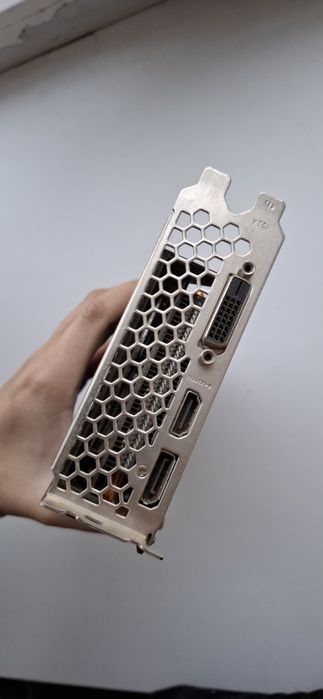 Продам видеокарту