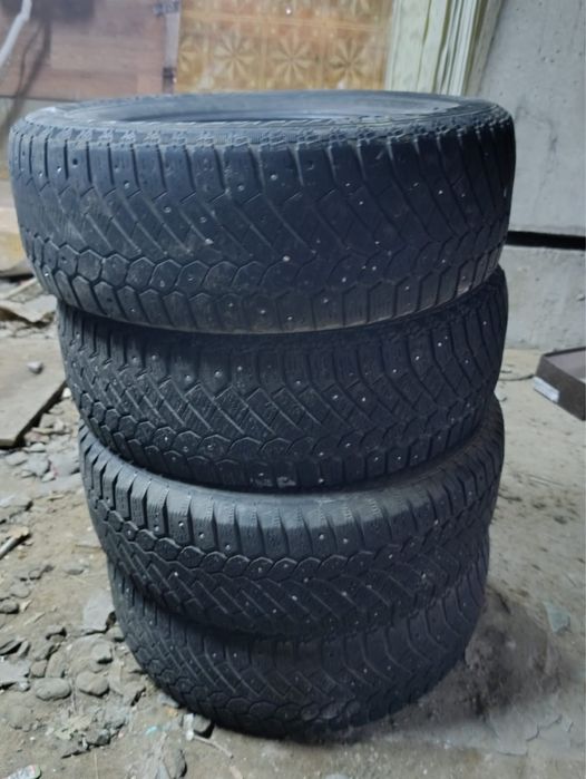 Срочно продам зимние шины!