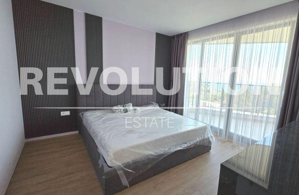 Четиристаен апартамент в района на м-т Ален мак!