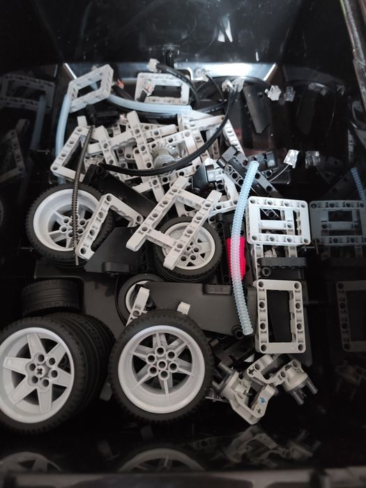 Продам Лего  EV3 , полная комплектация