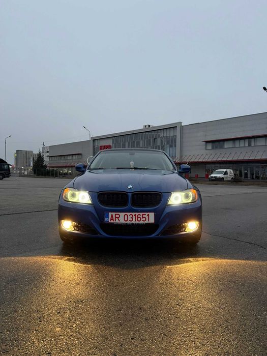 BMW E90 Facelift • N47 2.0D 177 CP • Keyless • Xenon Adaptive • R18