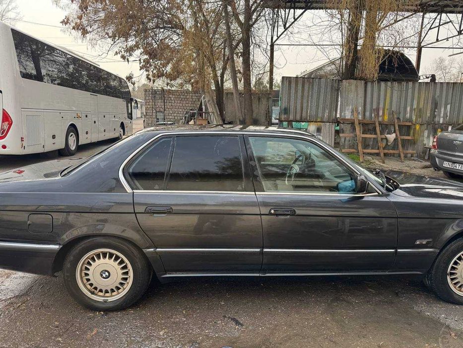Продаю свой BMW 730i в хорошем состоянии