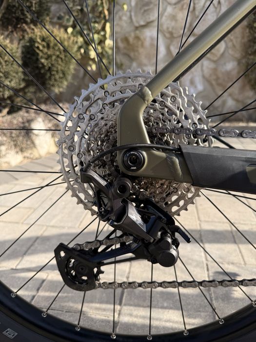 Bicicleta electrica Cube baterie 800 motor bosch smart