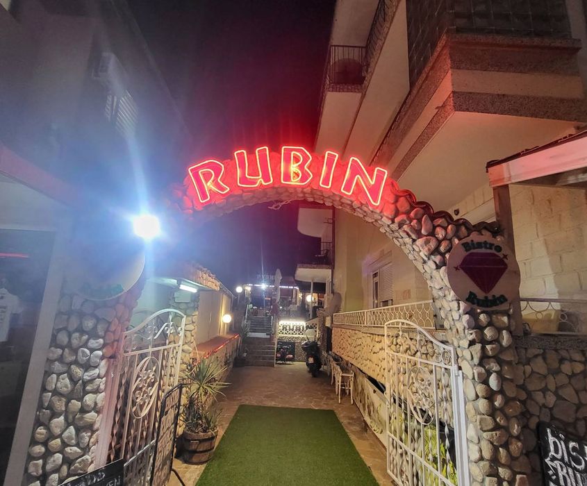 Дава се под наем Заведение в Свети Влас - 500 кв.м за 9974.58 € - Снимка #5