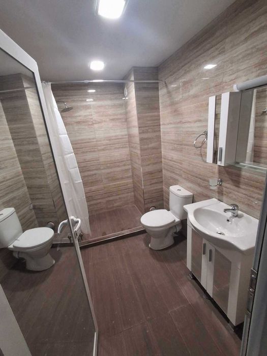 КЛЮЧ! Тристаен имот в кв.Връбница