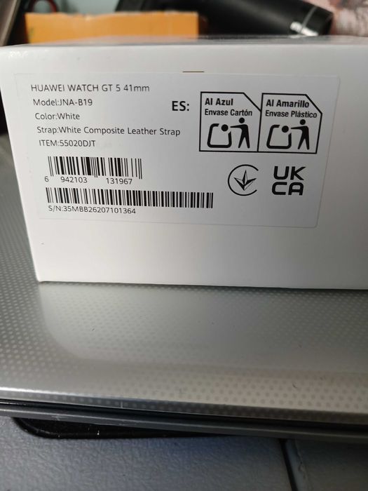 Смарт часовник HUAWEI GT5,чисто нов,в гаранция.