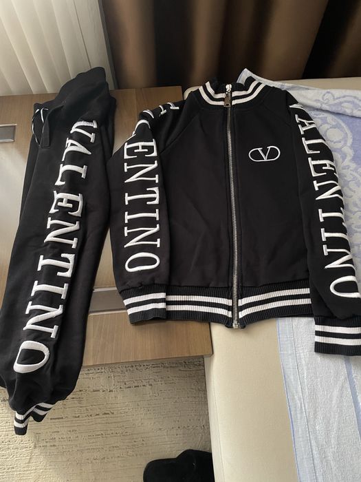 Костюм тёплый Valentino