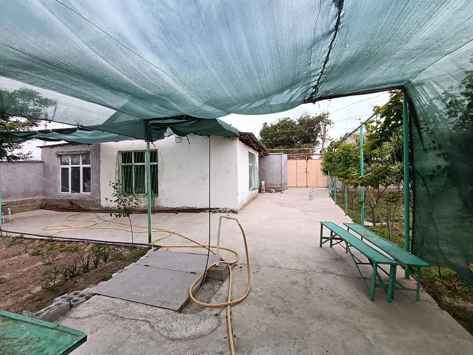 Продаётся дача. 6 сотох в суруме.