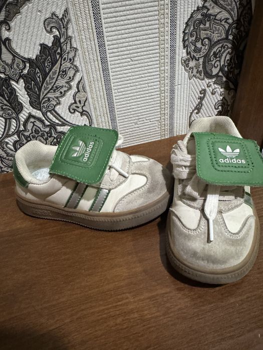 Продам Кеды adidas