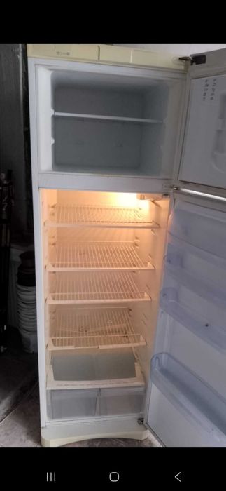 Vand frigider la mana a 2 a