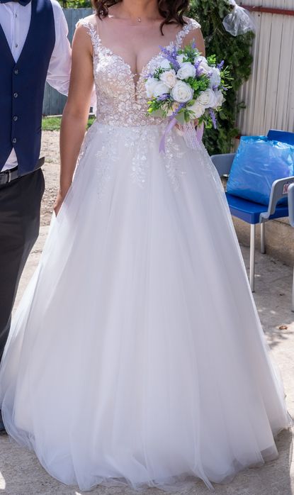 Vand rochie mireasa