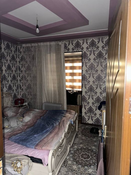 Sergili 8 mavzeda yol yuzida 3 xonali kvartira sotiladi 1-etaj

1) Ман