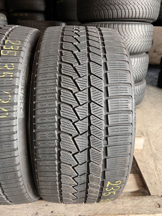 2 anvelope iarna 235/35/20 , continental , dot 5.5 mm