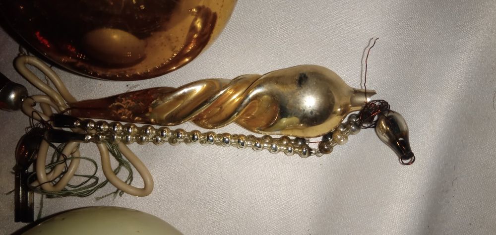 Продаются ёлочные игрушки