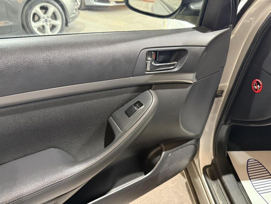 Toyota avensis t25 2.2 d-cat