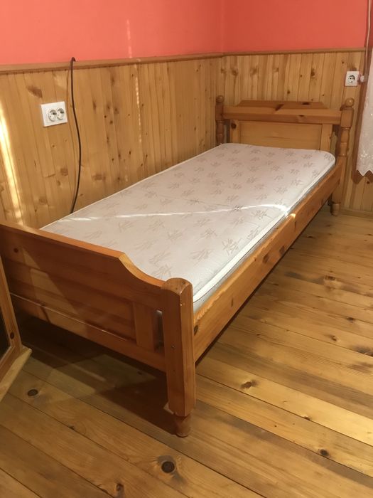 Спалня, легло, тв шкаф, маса, кладенец