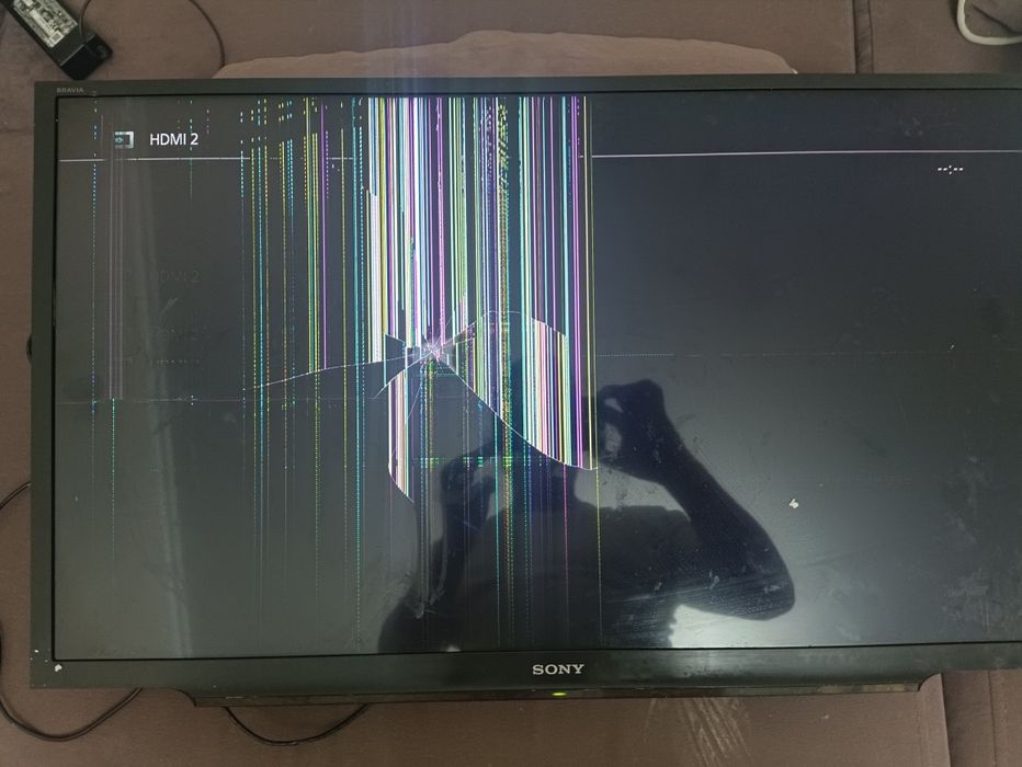 Продам два бу телевизора на запчасти