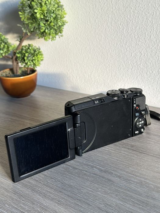 Nikon Coolpix S9900