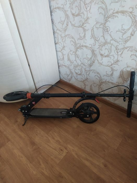 Продам самокат не электрический