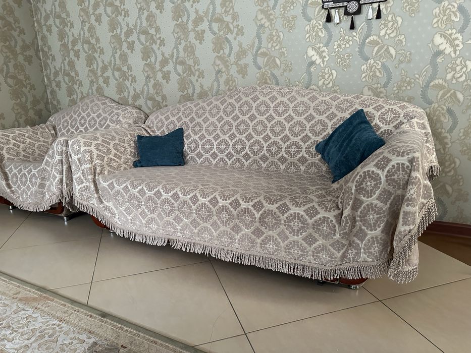 Диван. Диван с креслом