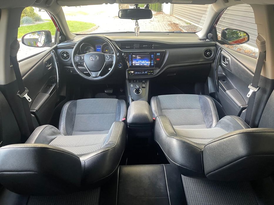 TOYOTA Auris 2016 — imagine 5