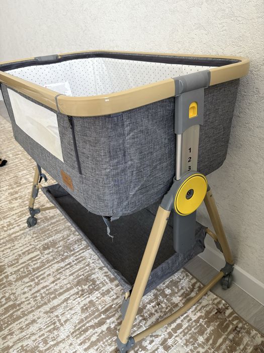 Манеж детский в хорошем состоянии